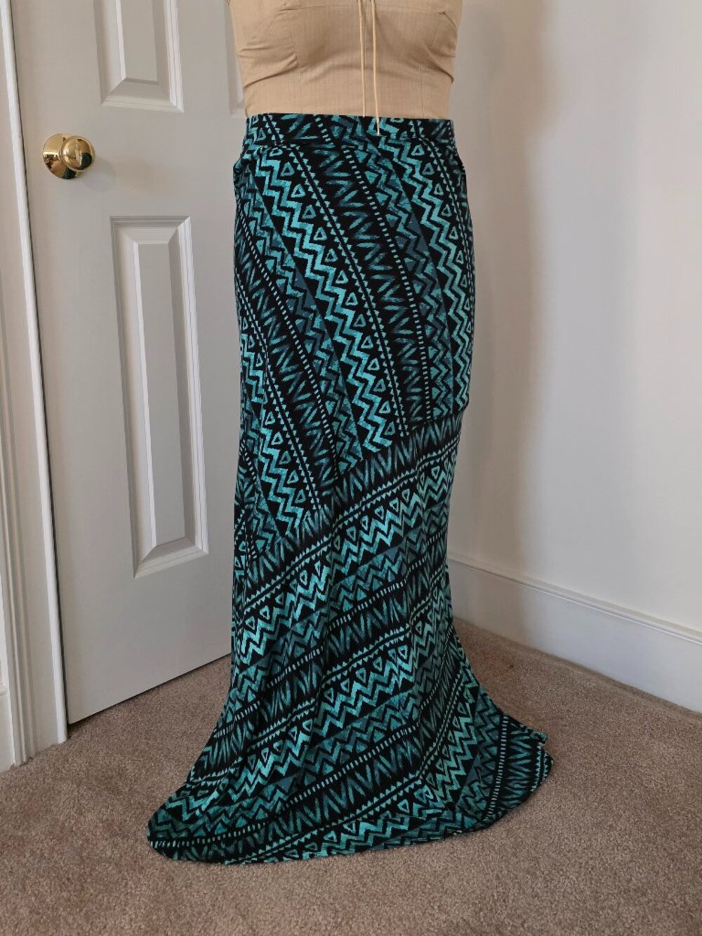 New, no tags, Matty M skirt, size M